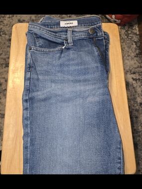 Sonoma Men’s Relaxed Jeans in Blue Denim - 34 X 29 -Great Used Condition